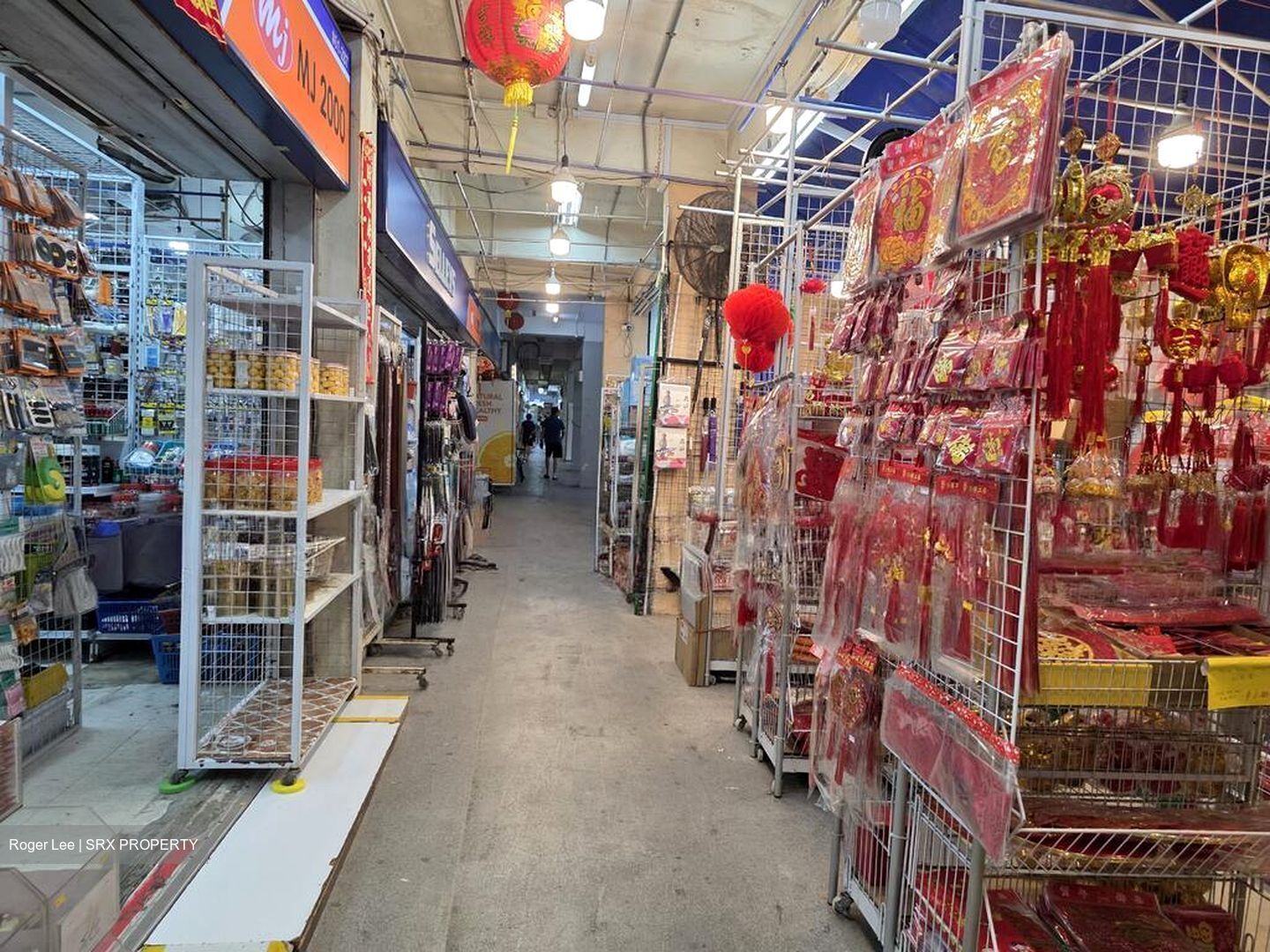 Owen Road (D8), Retail #518510871
